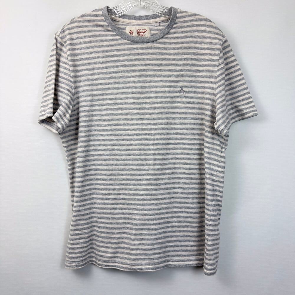 Penguin by Munsing Wear Mens gray white striped short sleeve T shirt with logo